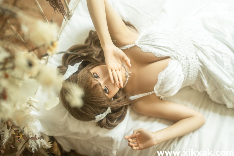 蠢沫沫 &#8211; NO.286 三月T3赠品《花床》 [34P]