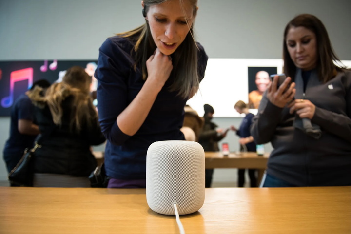 「有嘴就行！」明年的新 Siri 可以让你真正解放双手的使用 iPhone