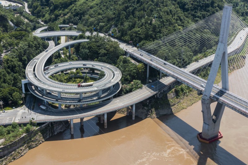 诗意中国｜荔枝驿路蜀道不再难