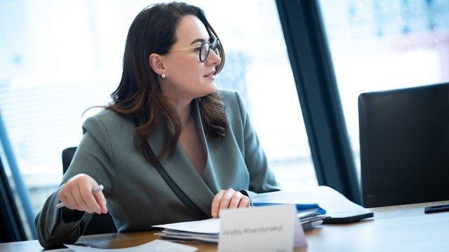 乌总理:美乌重建投资基金董事会首次会议计划于9月召开