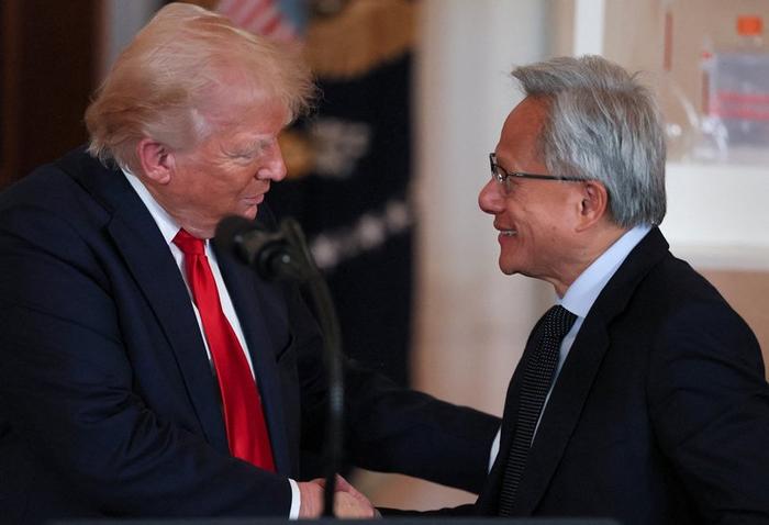 15%保护费！这回不提“国安”了？谁还会信美国？