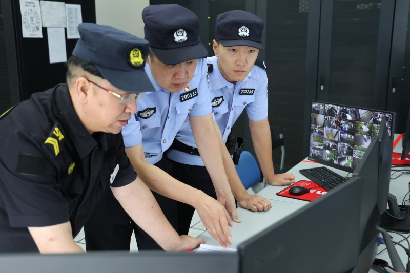 阳光下的守护｜重庆永川公安“警务服务专员”扎根企业一线 护航企业高质量发展