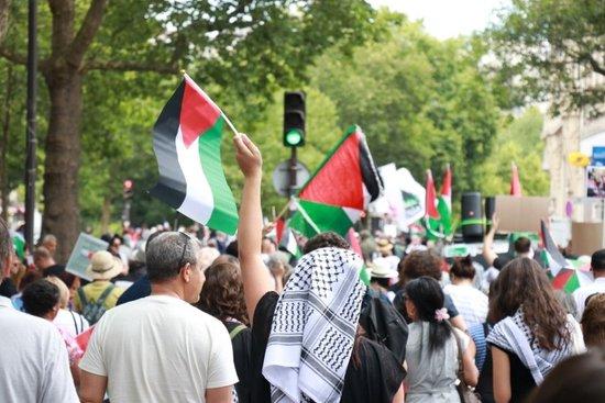 如何应对以色列？欧洲爆外交内政争端，反以示威蔓延全球多国