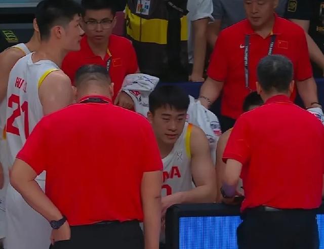 赢了赢了！亚洲杯8投砸出10分！中国又一NBA级别前锋