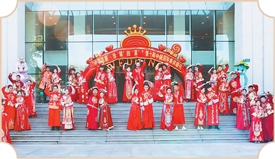 黑龙江嘉荫县：中俄跨国婚礼成“网红”品牌