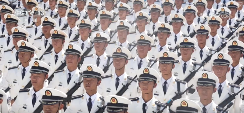 褪去青涩，扛起担当！年轻的“浪花白”把铮铮誓言写进阅兵诗歌……
