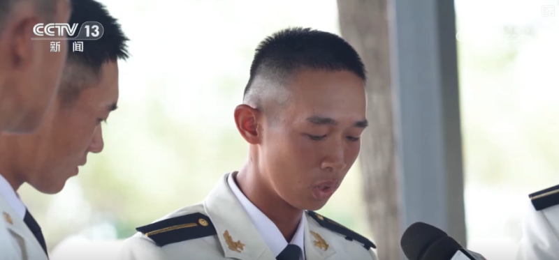 褪去青涩，扛起担当！年轻的“浪花白”把铮铮誓言写进阅兵诗歌……