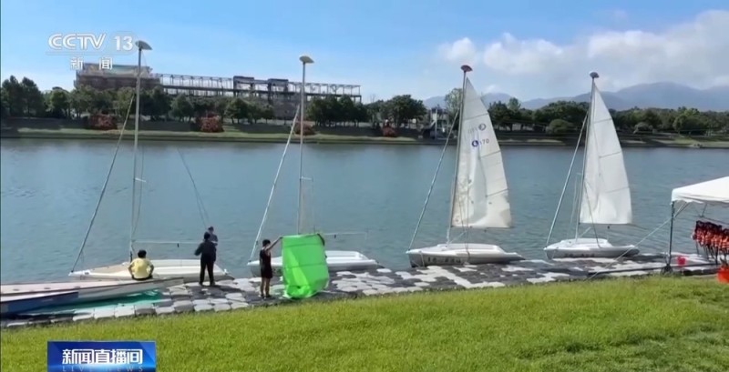 浙江启动海上防台应急响应 渔船撤离避风