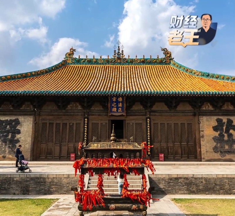 财经老王丨暑期档火爆：票房之外的惊喜