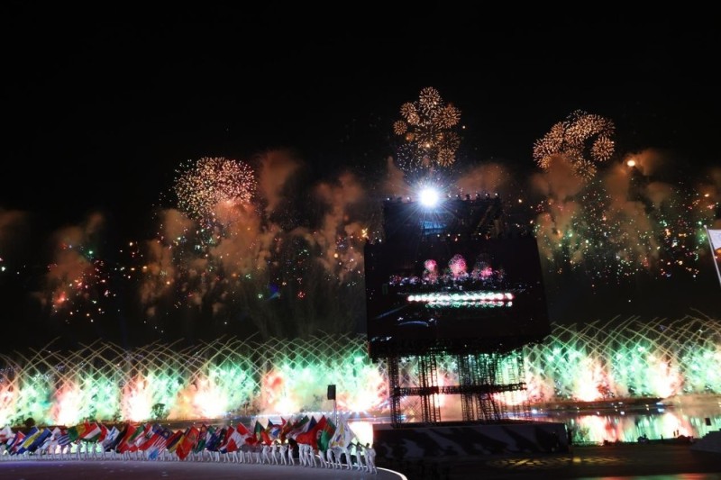 成都世运会开幕！展现出中国式现代化万千气象