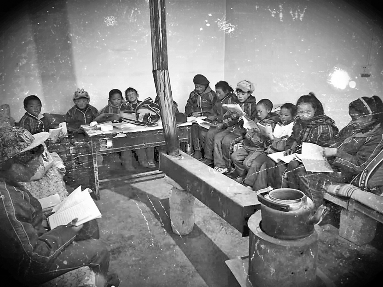 60年变化藏在孩子们的课堂里