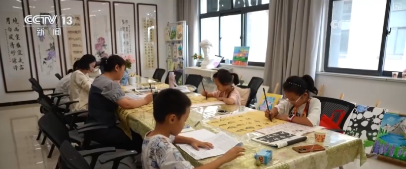 “定制化”服务应对高温 “社区网格+志愿服务”多措施保障老人安全度夏