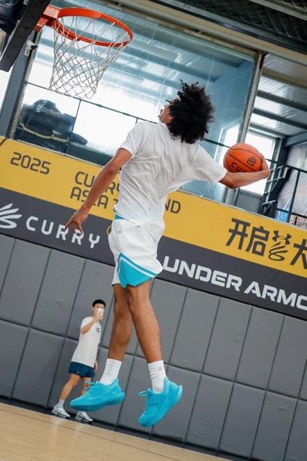 新锐力量朱正助力D.FOX 2中国首发  CURRY品牌亚洲行热血启程