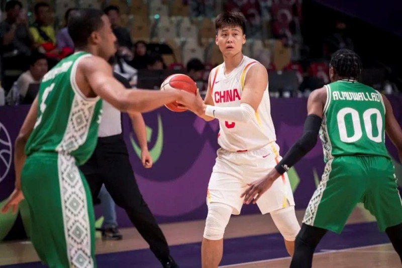 五分险胜！中国男篮收获亚洲杯首胜
