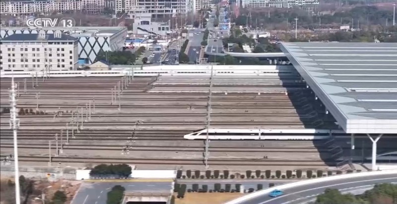 三段行程共用一张票、专列“一铺到底”……暑期出游省钱又省心！
