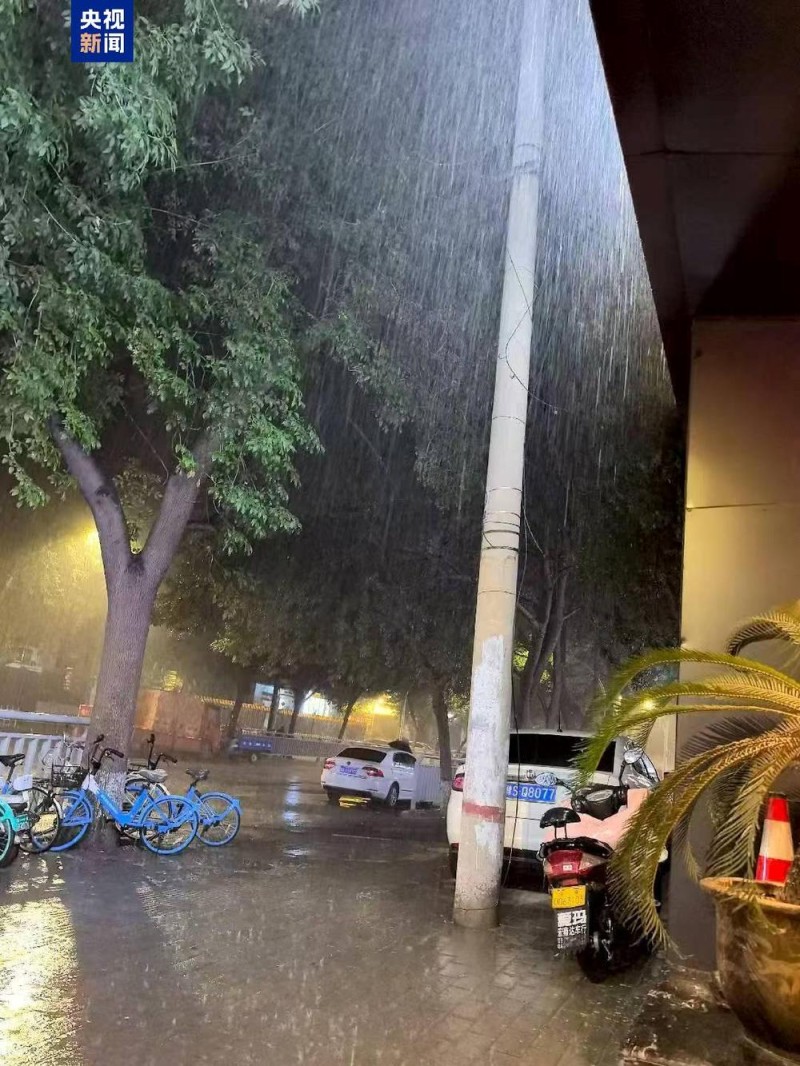 降水量将达120毫米以上  郑州发布暴雨红色预警