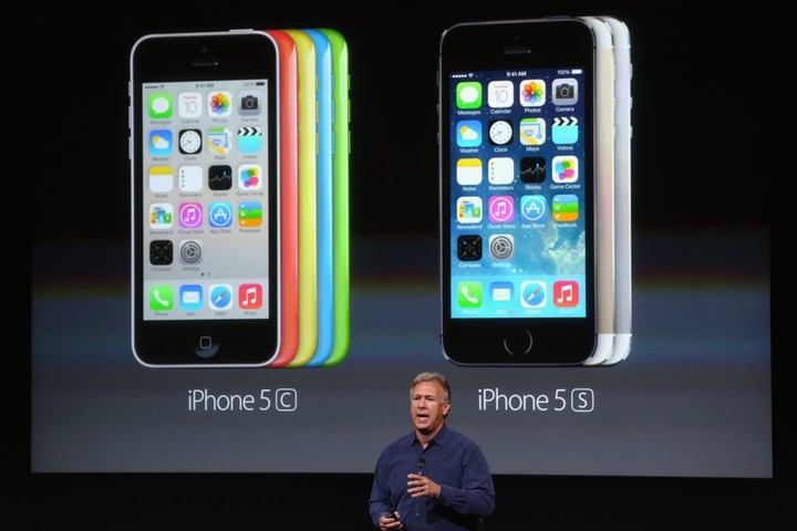 明年你买不到 iPhone 18，因为苹果想你加钱买更贵的