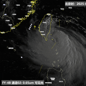 今年第11号台风“杨柳”在台湾台东县太麻里乡沿海登陆