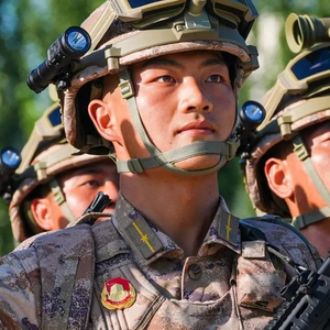 那个在汶川地震中获救的男孩，今年将参加 “九三阅兵”！