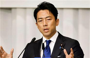 日本农林水产大臣小泉进次郎宣布参选自民党总裁