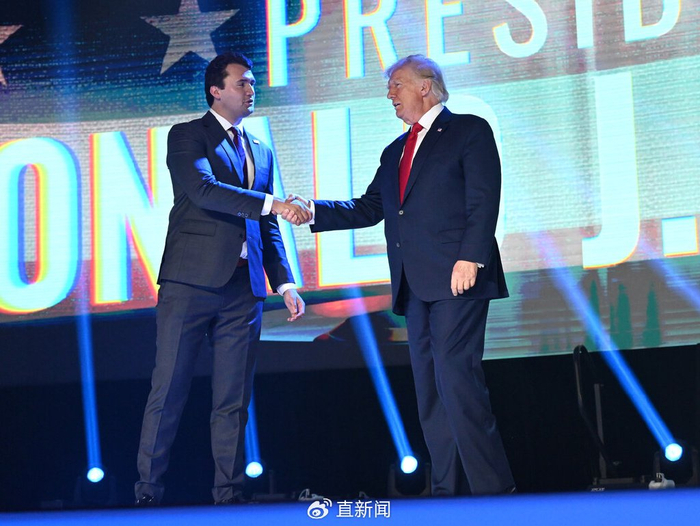 美国都要撕裂成两半了,特朗普还高呼要“战斗”