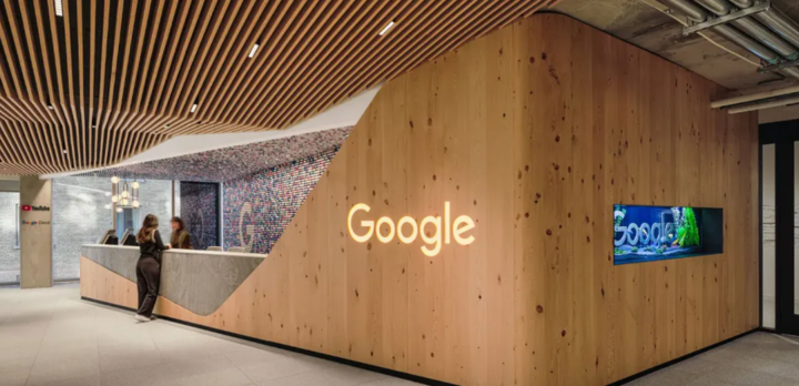 苹果自研 AI 搜索曝光：核心团队大流失后，要把「灵魂」交给 Google