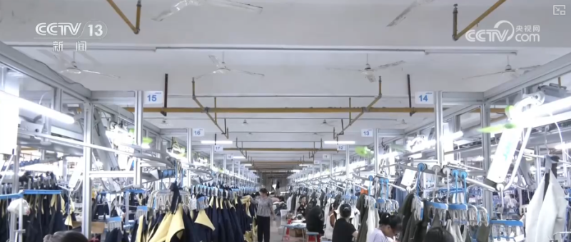 6亿件、超500亿元!生产车间里“嗒嗒”声奏响产业发展活力新节拍