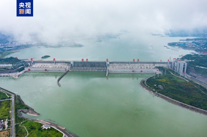 三峡水库迎来今年最大洪峰 入库流量超4万立方米/秒
