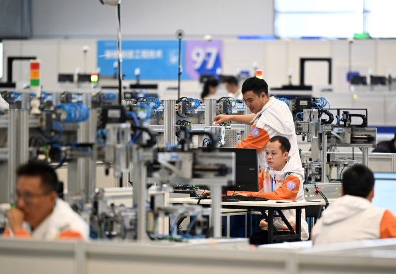 新华视点｜透视第三届全国技能大赛：技能人才如何向“新”？