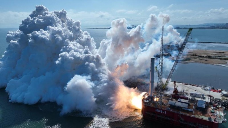 天龙三号液体运载火箭一级动力系统海上试车成功