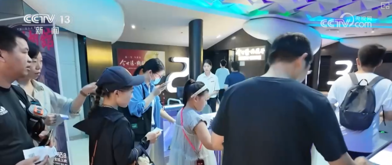 多点开花、添薪蓄力！电影市场持续“沸腾” 从“新”出发中国故事扬帆出海