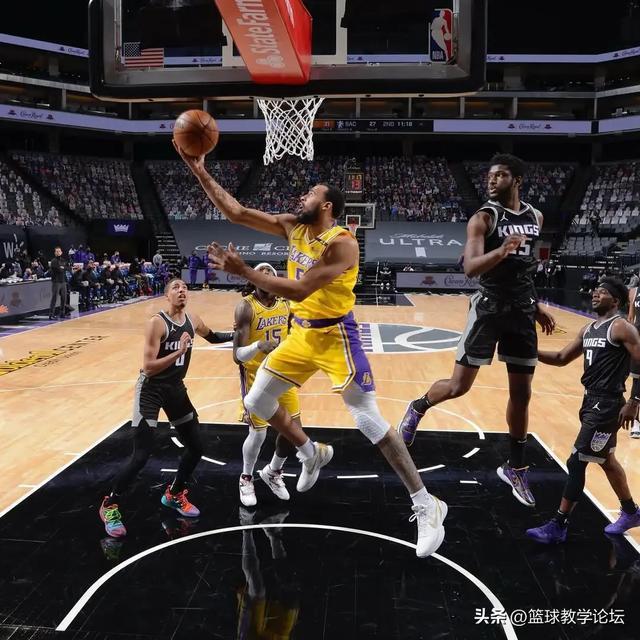 湖人基石！离开NBA！再见了，反篮王子