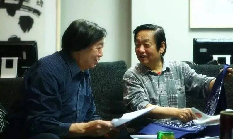 韩美林雕塑《天马》“从天而降”，  昂首伫立天津大学冯骥才文学艺术研究院博物馆主入口