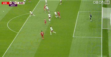 三连胜登顶!利物浦1-0阿森纳 索博任意球世界波制胜埃泽首秀