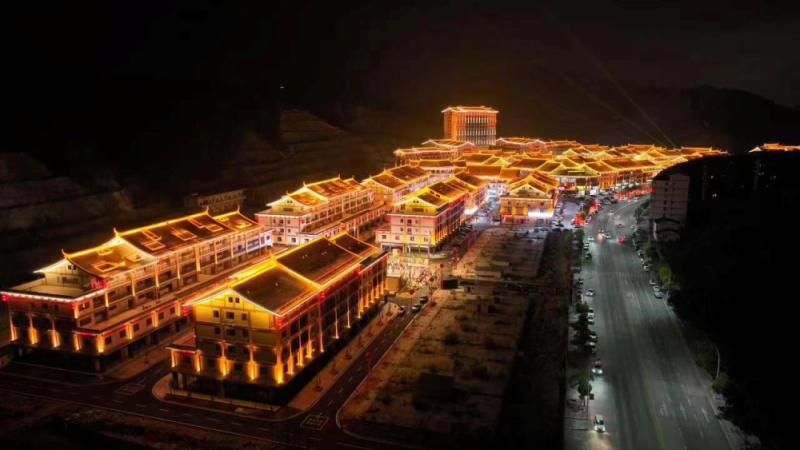 中国经济样本观察・“镇”了不起｜千年窑火淬新瓷，“中国白”焕发百亿元“瓷+”产业