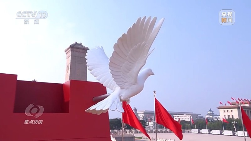 焦点访谈丨阅兵场上步履铿锵 徒步方队如何做到整齐划一？