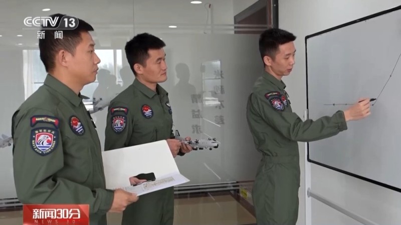 阅兵场上的新面孔！“运-9”家族三款特种机用途是什么？