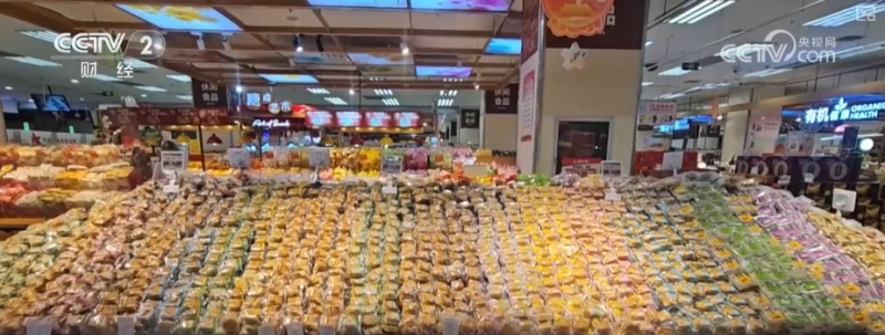 去繁就简成“宠儿”！月饼包装“轻装上阵”备受消费者青睐