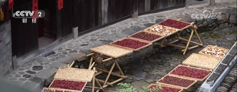 从“晒秋”到“售秋” “非遗+民俗”成为当地村民的“增收密码”