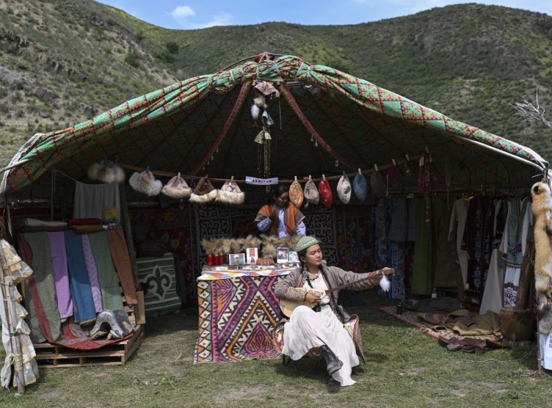 我在现场・光影流年｜天山之下 绿洲新韵