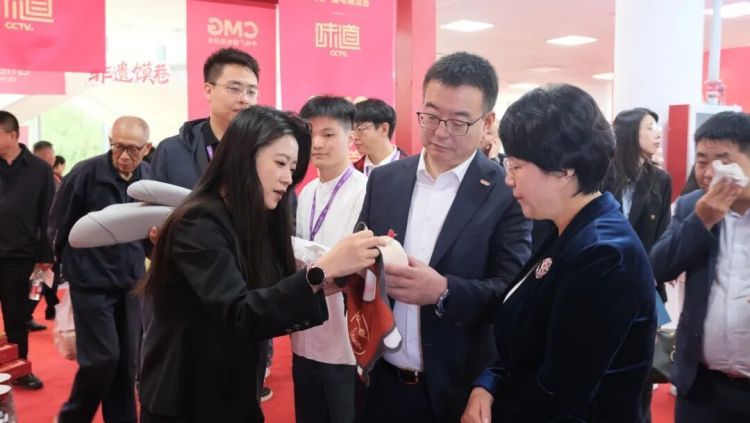 《味道CCTV.中国馒头风味盛典》蒸出中国味