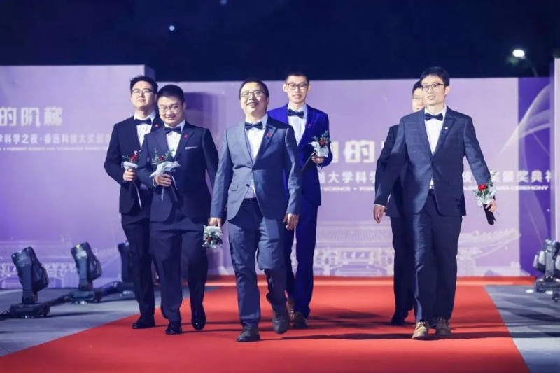 青春华章丨看中国青年，奏响时代强音