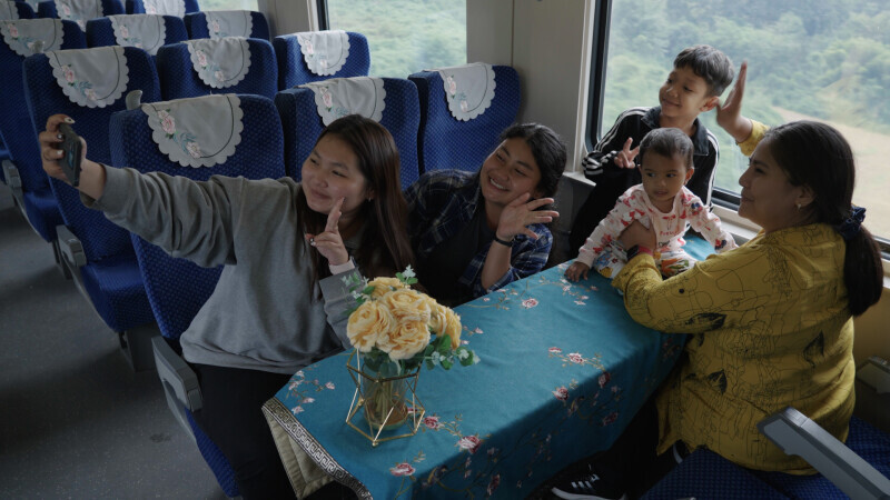 纪录片《校长的心愿》全球首播：跨越国界的特殊教育之光点亮国际聋人日