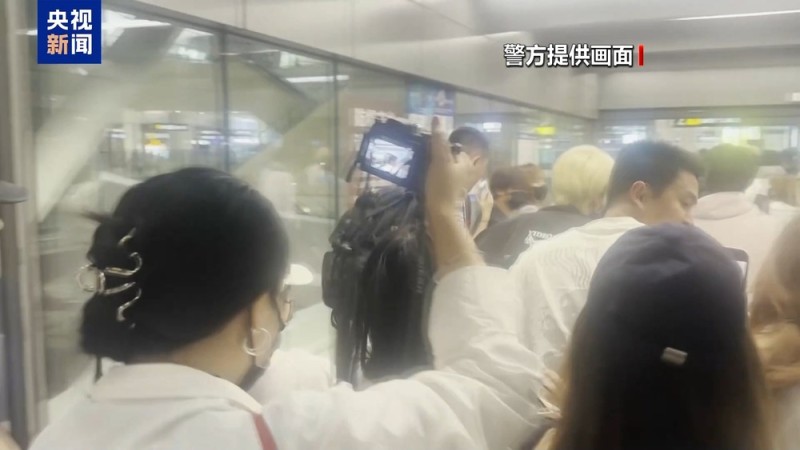 法治在线丨“饭圈”乱象，谁是幕后推手？该怎么整治？