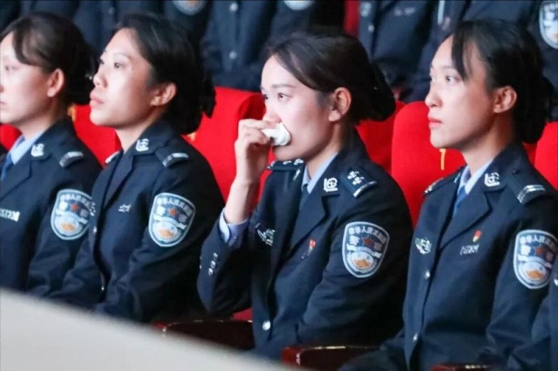全国“公安楷模”排依克边境派出所先进事迹发布仪式专题节目《花儿为什么这样红》今晚播出