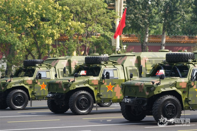 我在阅兵现场｜近距离感受钢铁洪流的中国力量