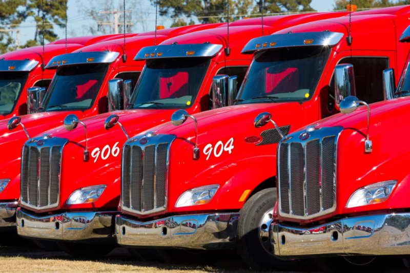 闪评 | 重卡、药品、家具……美国关税大棒又对准了啥？