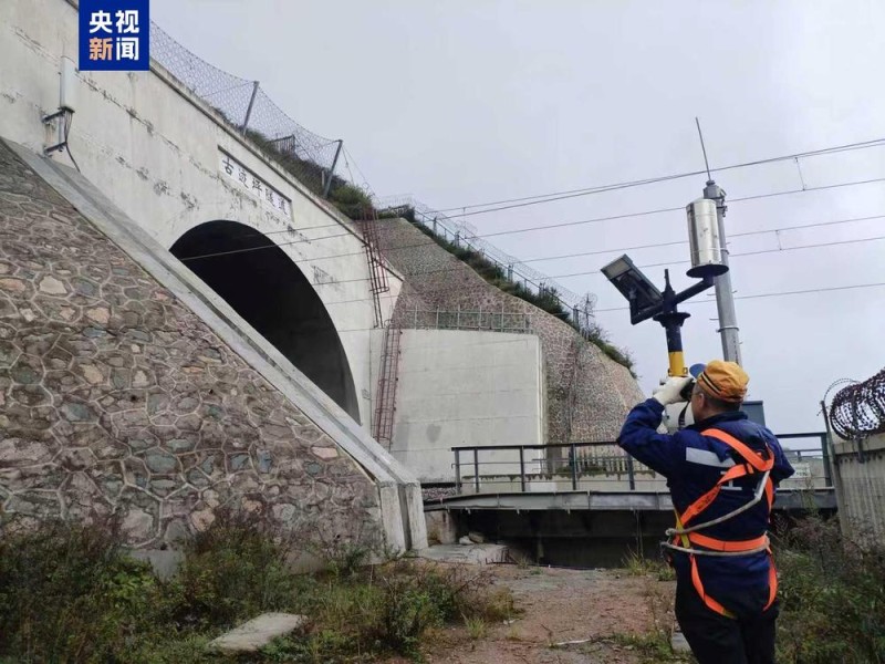 受甘肃陇西5.6级地震影响的铁路线路逐步恢复