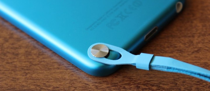 下周的新 iPhone 要出官方挂绳了？iPod touch：爷青回