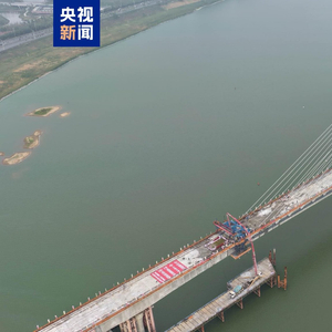 昌九高铁南昌扬子洲赣江公铁大桥主桥顺利合龙